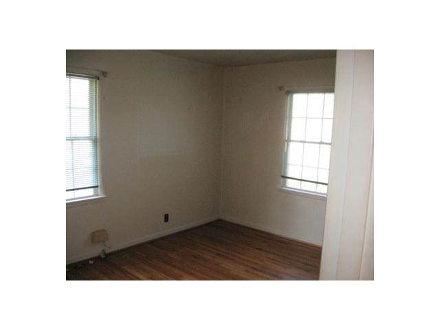 105 Howle Rd