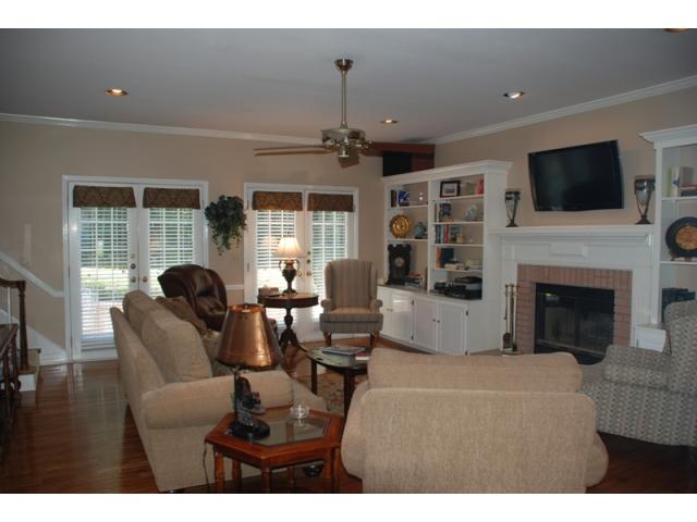 870 Brookhaven Rd