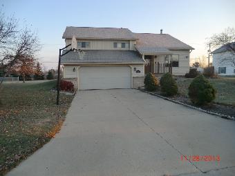 5690 Clover Ridge Dr