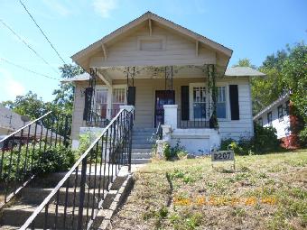 2207 Summerville Rd