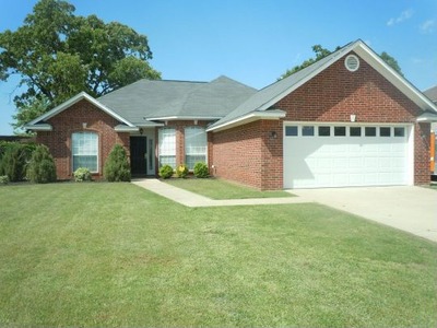 5033 Pine Crest Circle