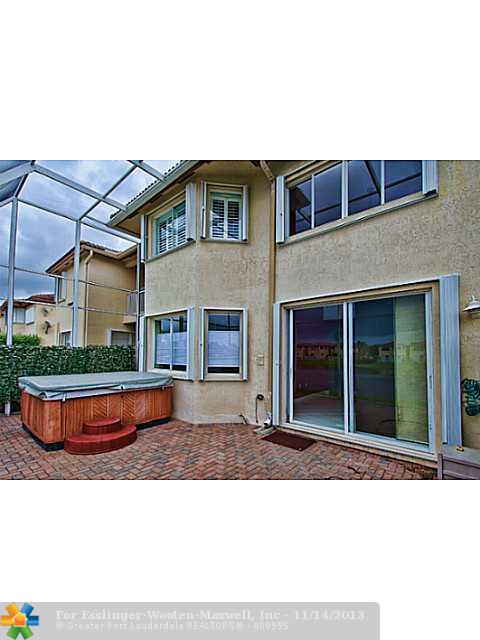 11531 NW 68TH TER