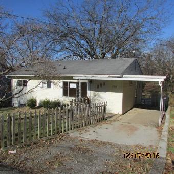 2019 Mccroskey Ave