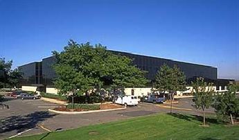 200 Meadowlands Pkwy.