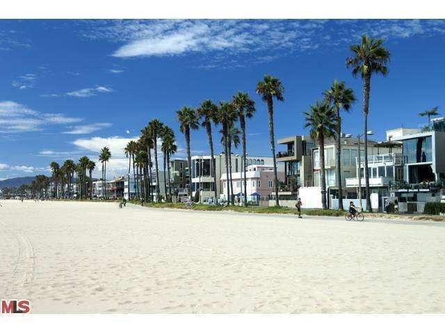 2917 Ocean Front Walk