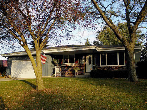 7833 W Plainsview Dr