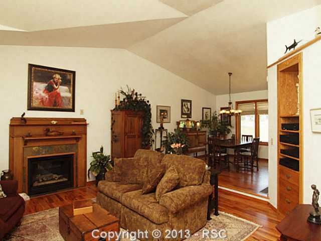 3555 Range View Rd