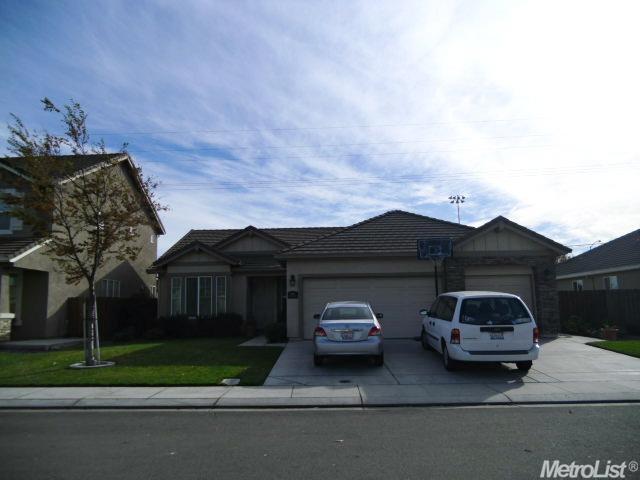 624 Cistus St