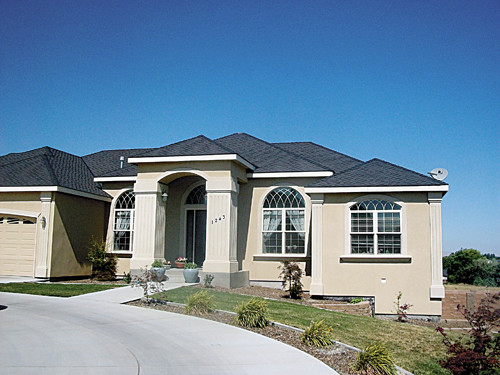 1243 Country Ridge