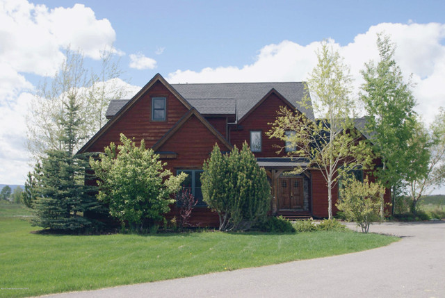 1044 MILLER RANCH RD