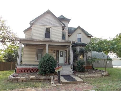 N 11Th St