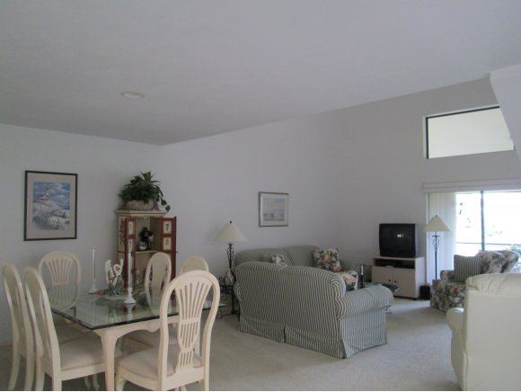 207 Deerwood Circle #104