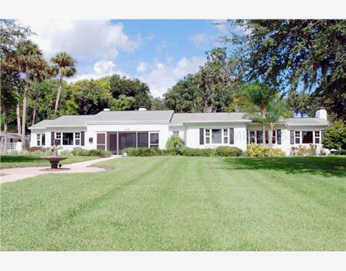 515 LAKESHORE DR