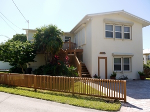1129 GORDON Drive