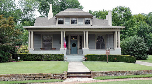 407 Holmes Avenue