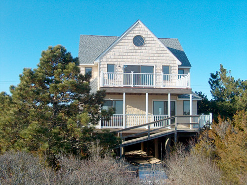 2220 BAY SHORE DR