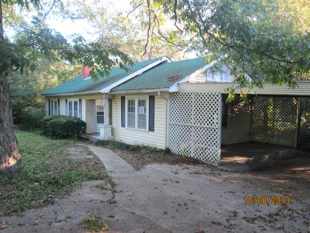 906 Anderson Dr