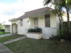 Jard De Monte Olivo 192 Calle Apolo B-22