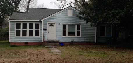 2607 Kelly Ave