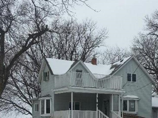 701 N Cedar