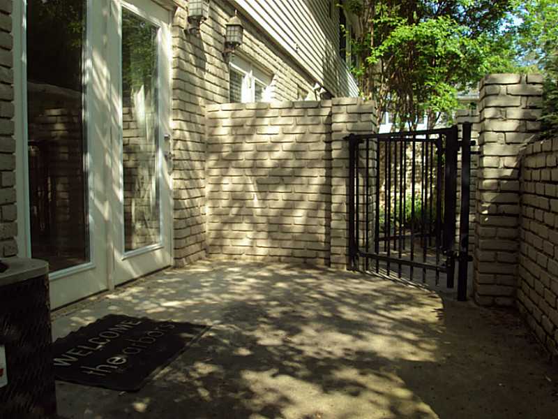 Unit 5e - 6940 Roswell Road