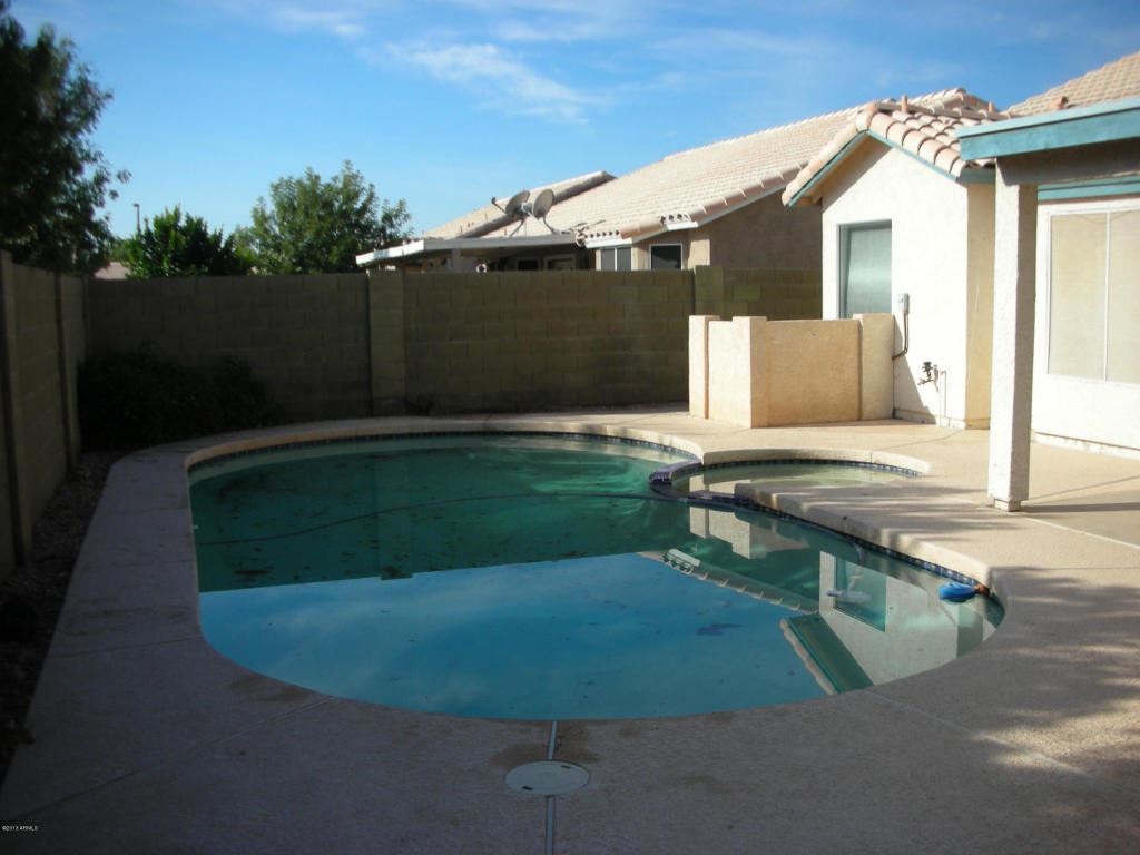 1101 S Crossroads Drive