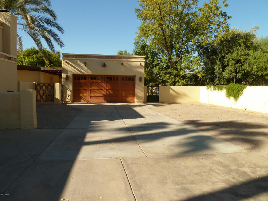 1037 Calle Monte Vista Dr