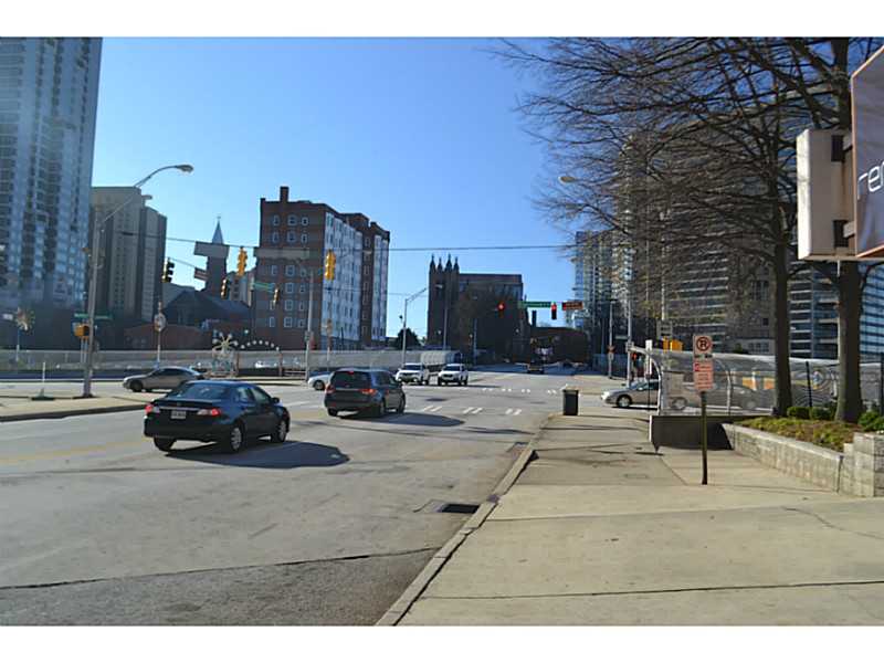Unit 1412 - 120 Ne Ralph Mcgill Boulevard Ne