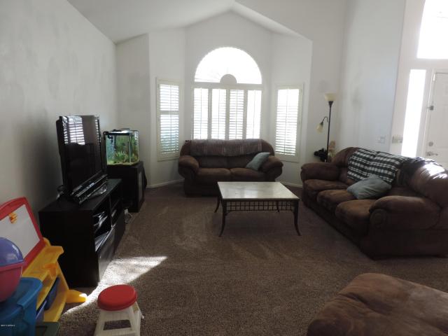 1370 S Quail Ln