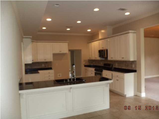 676 Flagstaff Dr