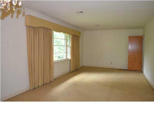 3803 Dalraida Place