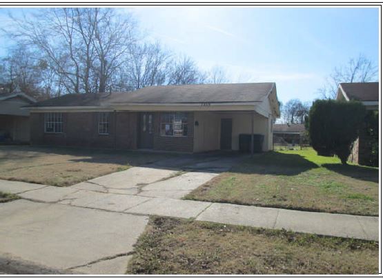 3216 Parkland Dr