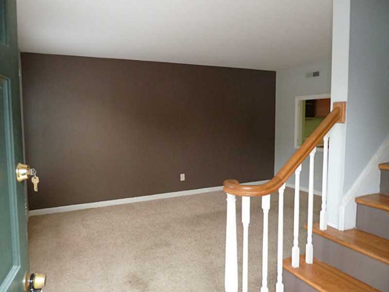 3099 Colonial Way