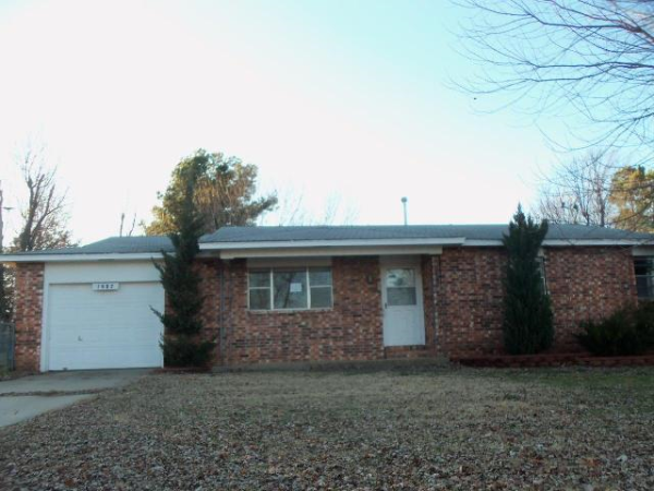 1402 White Road