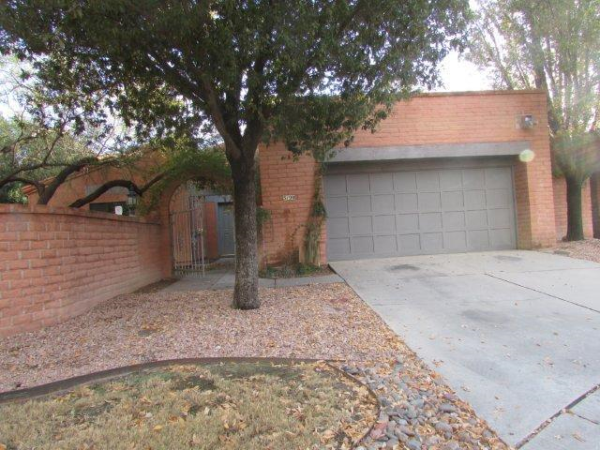 5190 East Woodgate Lane