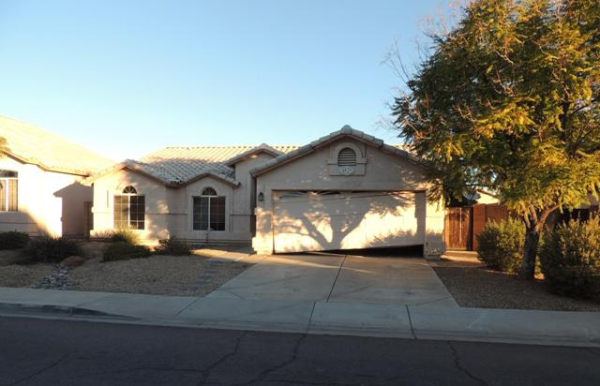 4820 W Taro Dr
