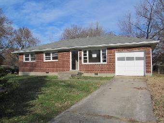 6109 Middlerose Cir