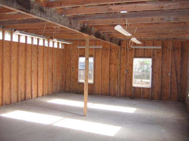 2205 Jerlyn Dr