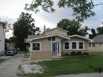 240 Warfield Rd