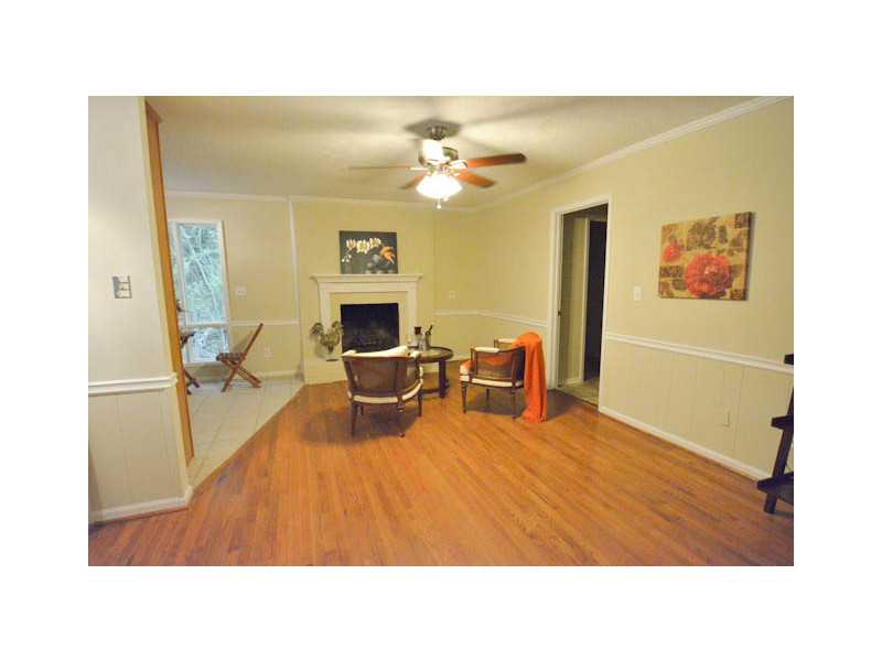 2410 Windon Court