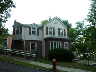 72 Leroy Ave