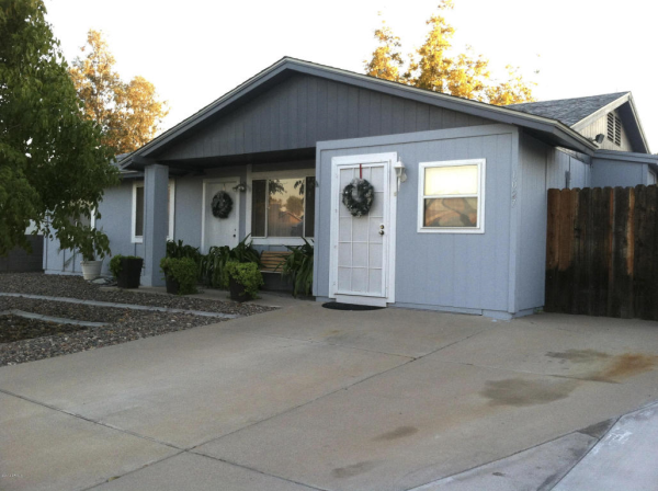 1027 W APOLLO Avenue