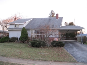 720 Gunnison Rd