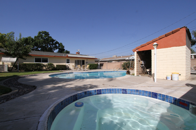 2124 s della lane