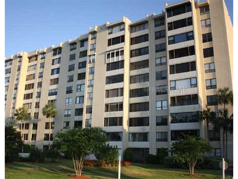 2621 COVE CAY DR #601