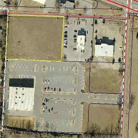 W. Kenwood St & 1104 S. Carl S