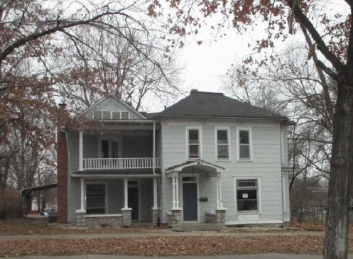 812 Main St