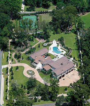 2000 Dogwood Hill