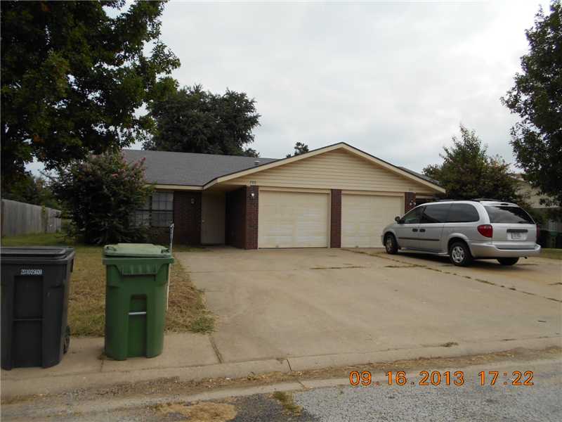 709 E GLENDALE LN