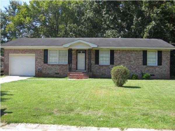 320 LAUREL AVE